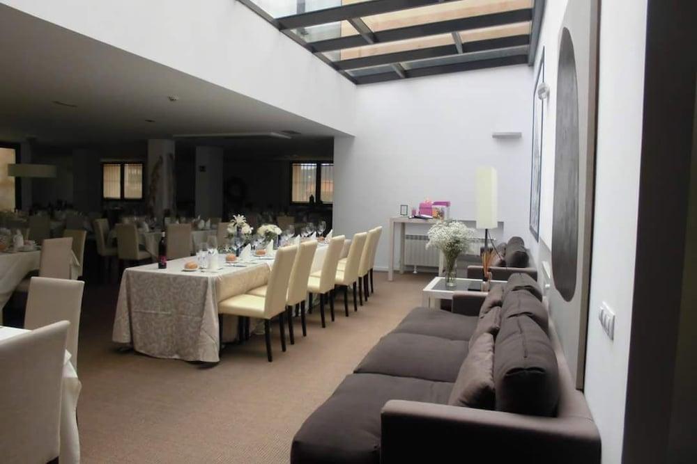 Hospedium Hotel Convento De Santa Ana Atienza Extérieur photo